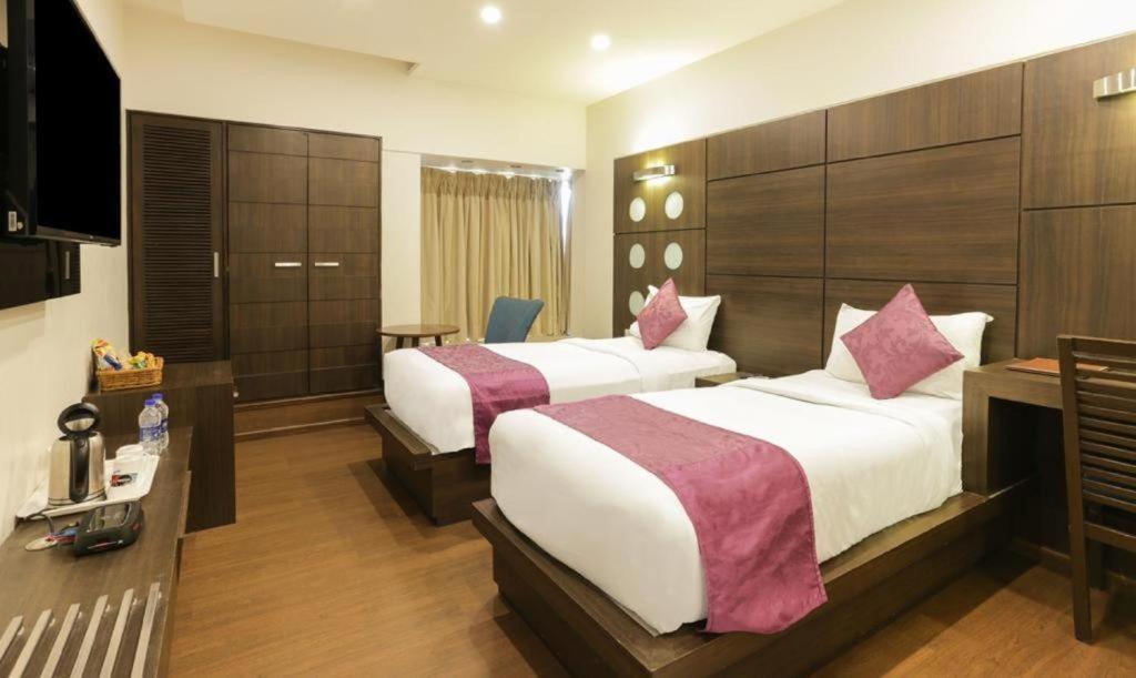 Hotel Green Plaza At Airport New Delhi Ngoại thất bức ảnh